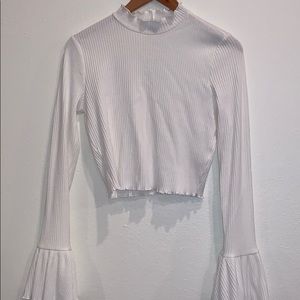 XL forever 21 white long sleeved shirt w/ ruffles
